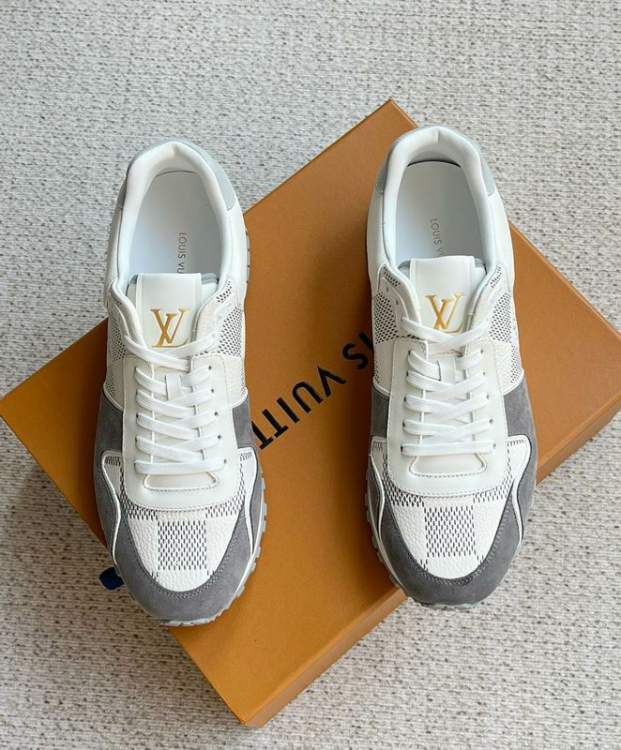 Picture of Louis Vuitton Shoes _SKULVsz39-44hnh033217347